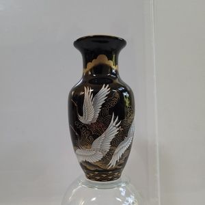 Shibata Japan Vase Herrings in flight